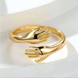 Hug Me Gold Adjustable Ring